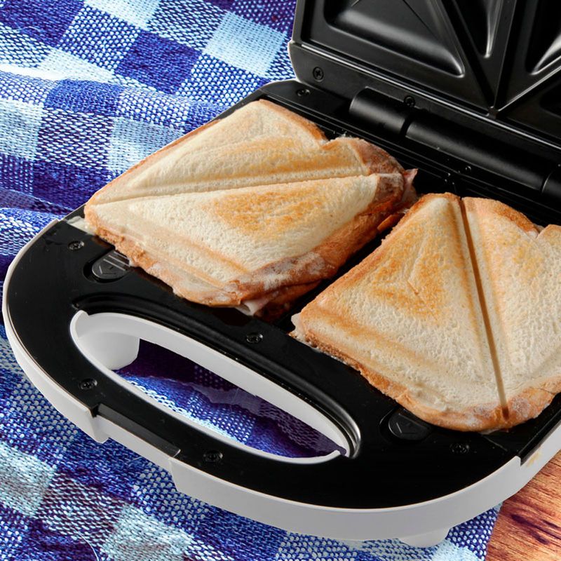 Sandwichera-con-algo